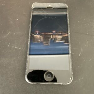 iPhone 5 Black (cracked screen)